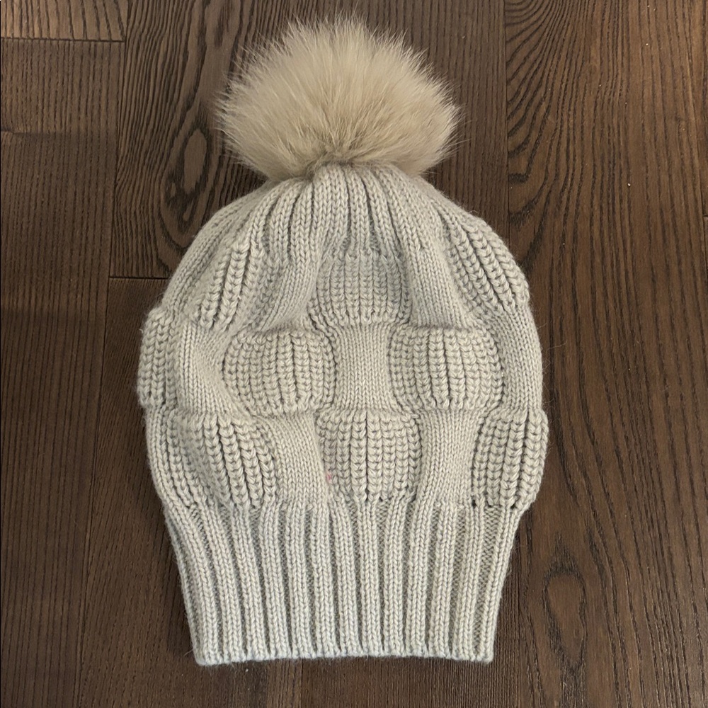 Like New LUXE Parkhurst SlouchyANGORA + FOX Pom Pom Toque Beanie Hat Light Taupe